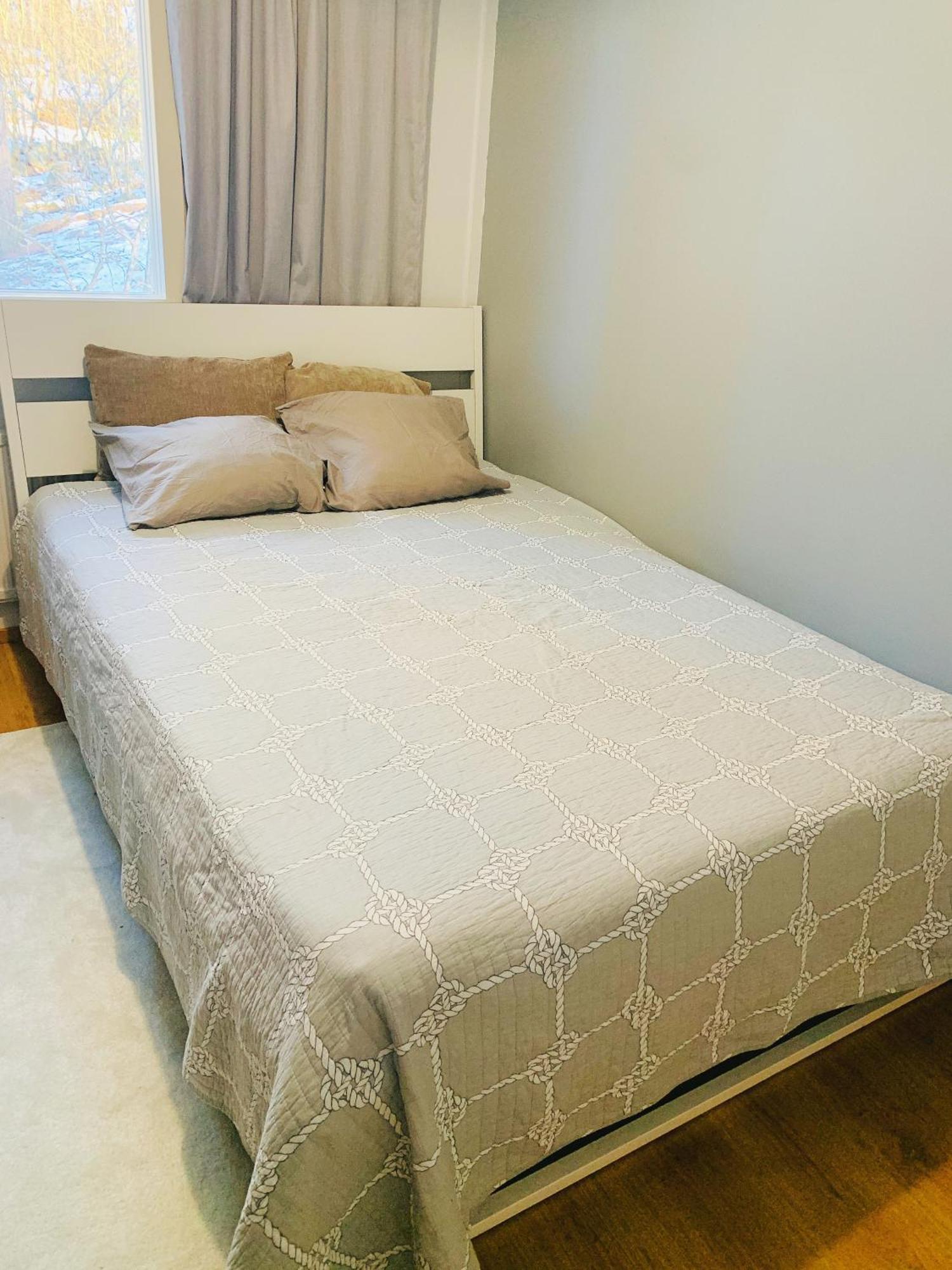 Private Rooms Near Metro, Free Parking,Direct Bus From Airport هلسنكي المظهر الخارجي الصورة